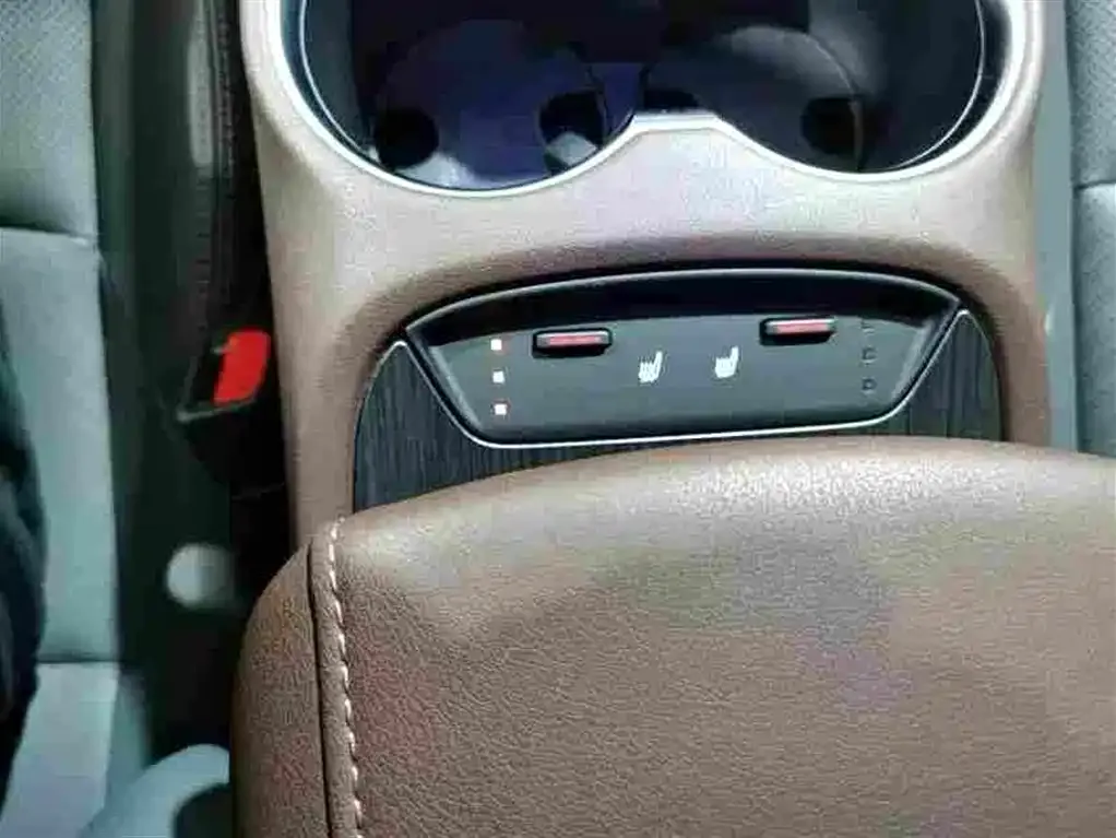 Toyota Harrier 2022 из CN, фото 5