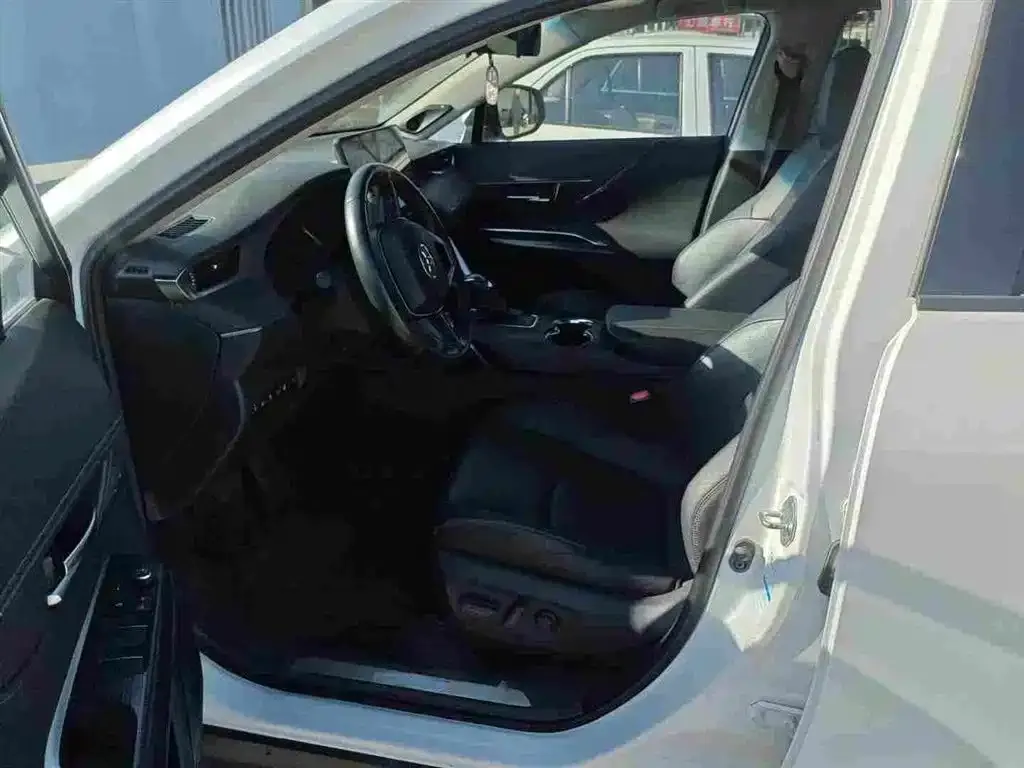 Toyota Venza 2022 из CN, фото 5