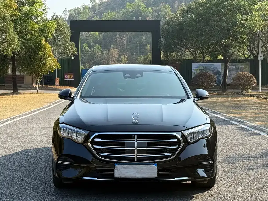 Mercedes-Benz E-Class 2025 из CN, фото 4