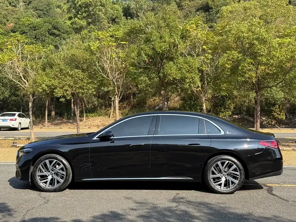 Mercedes-Benz E-Class 2025 из CN, фото 10