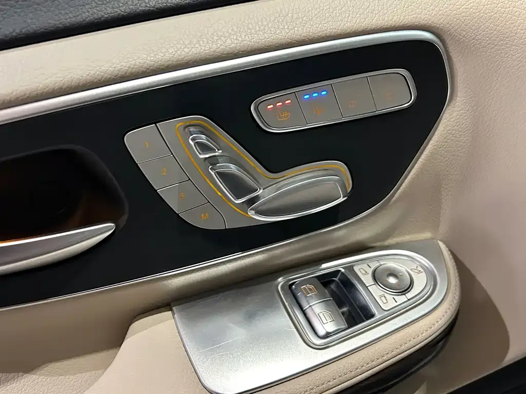 Mercedes-Benz V-Class 2021 из CN, фото 7