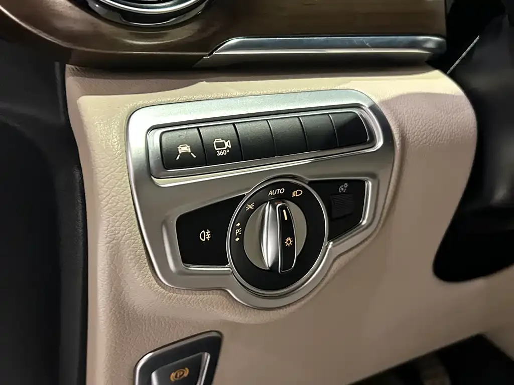 Mercedes-Benz V-Class 2021 из CN, фото 3