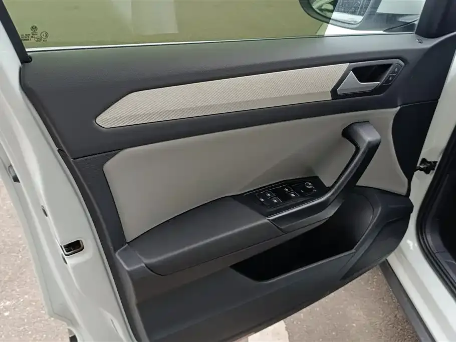 Volkswagen T-Roc 2025 из CN, фото 9