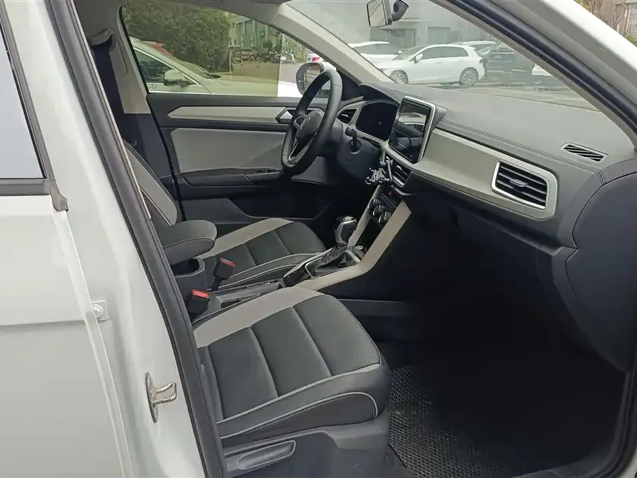 Volkswagen T-Roc 2025 из CN, фото 7