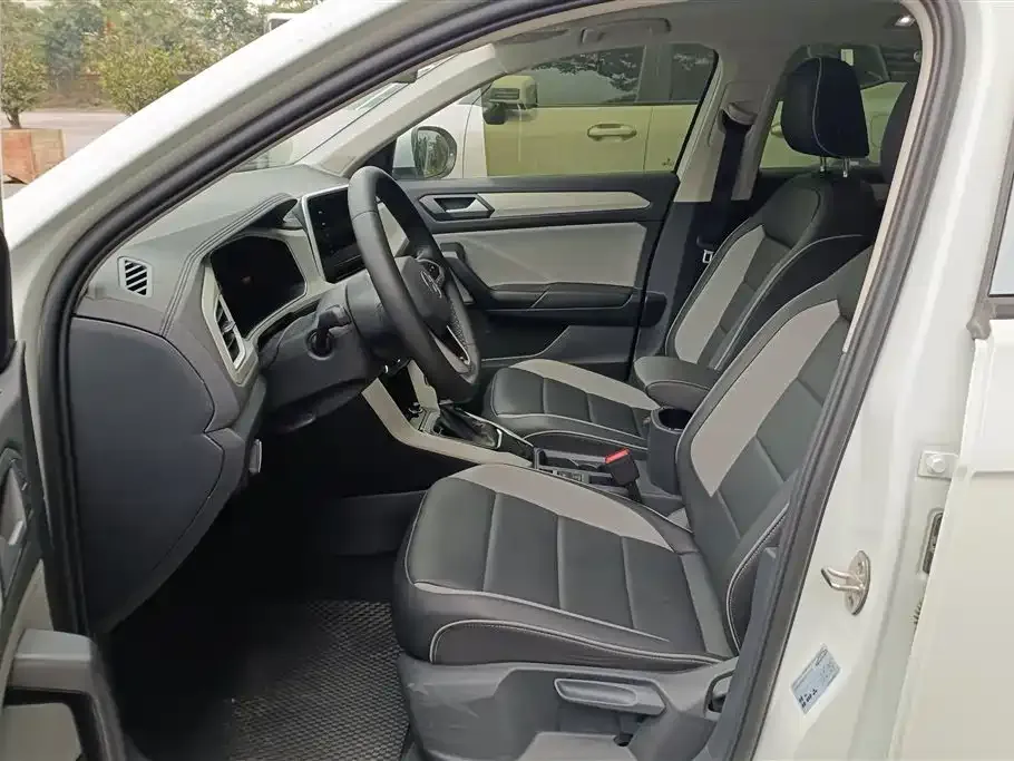 Volkswagen T-Roc 2025 из CN, фото 10