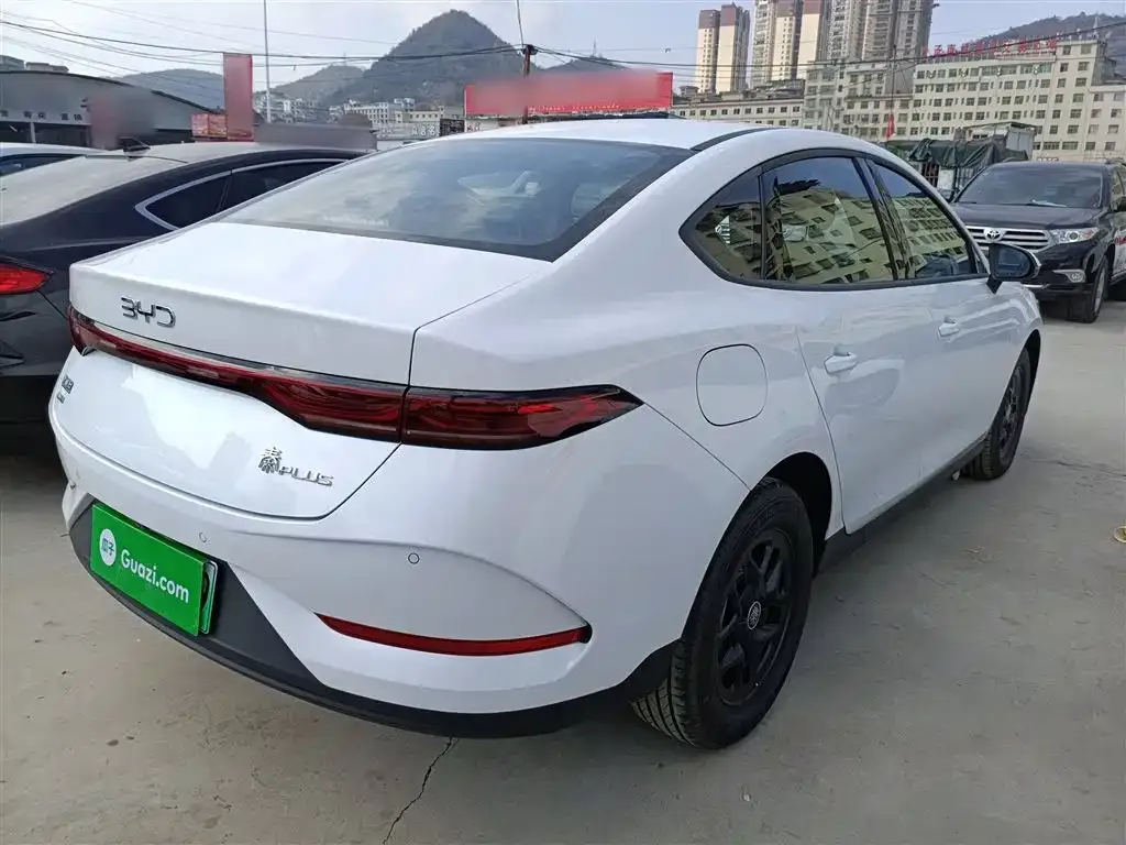 BYD Qin PLUS — фото 9