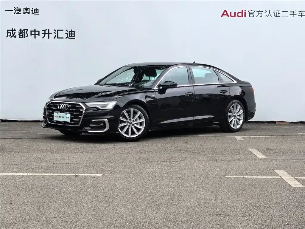 Audi A6L — фото 1