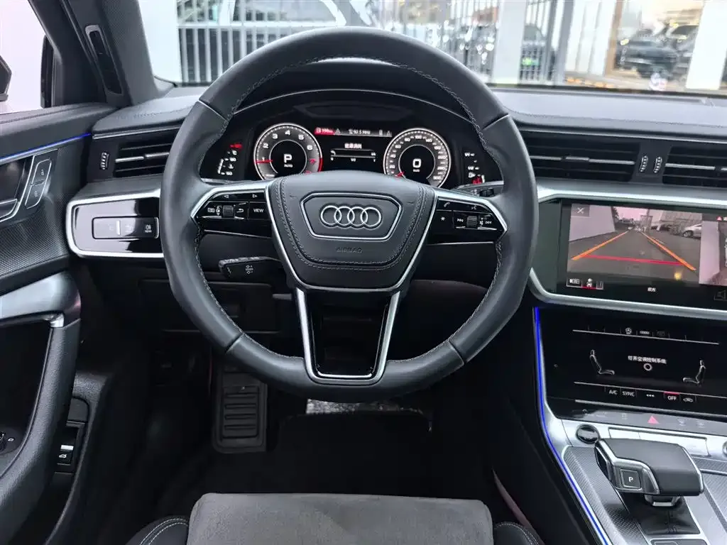Audi A6L — фото 2