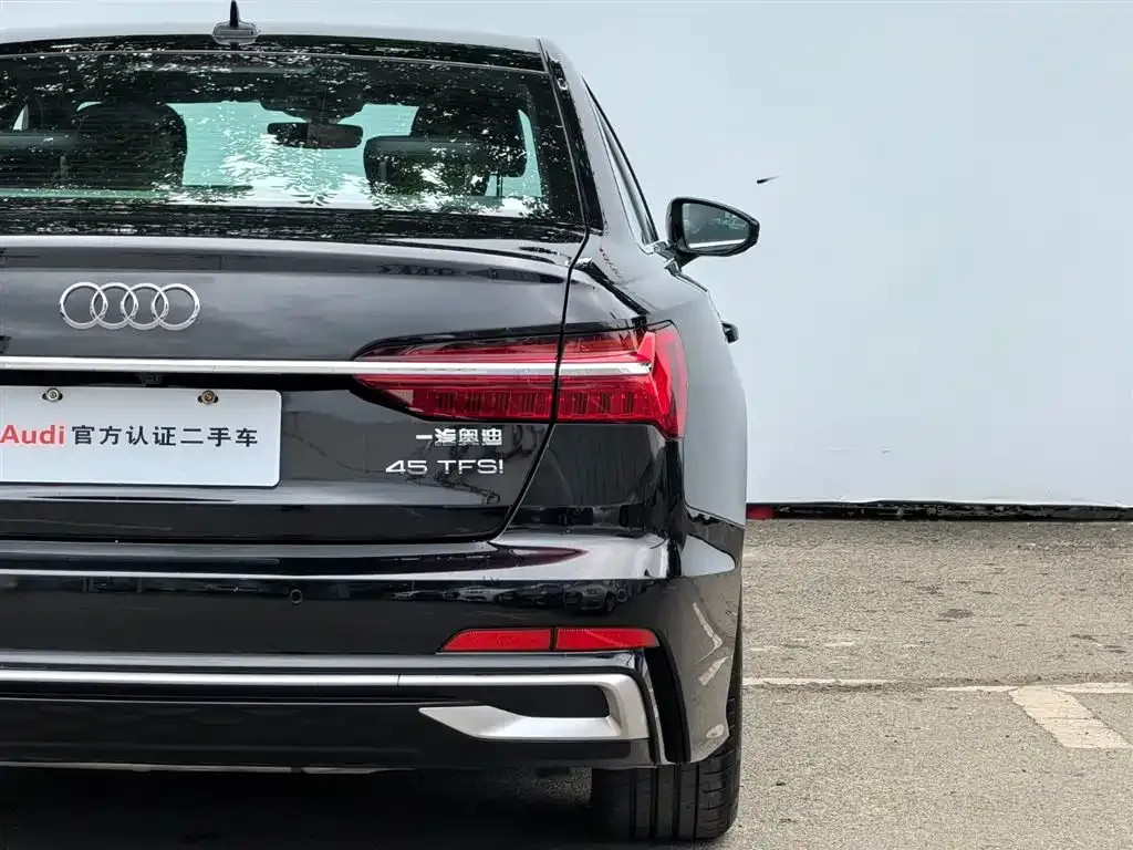 Audi A6L — фото 5