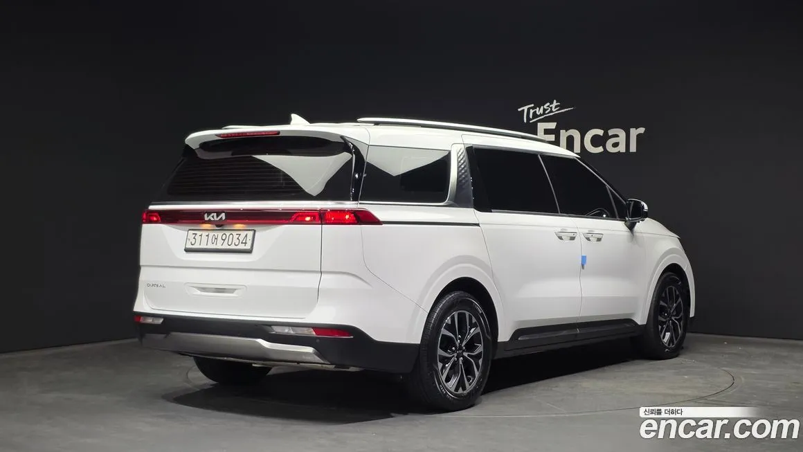 Kia Carnival 2023 из KR, фото 2