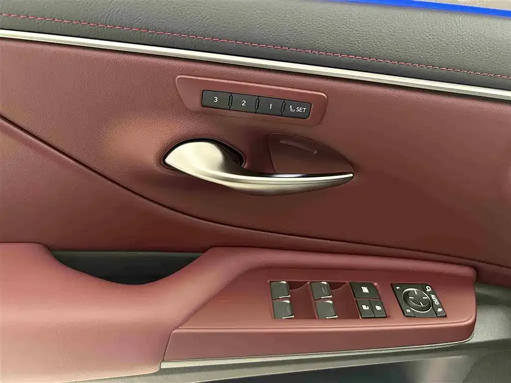 Lexus ES 2025 из CN, фото 4