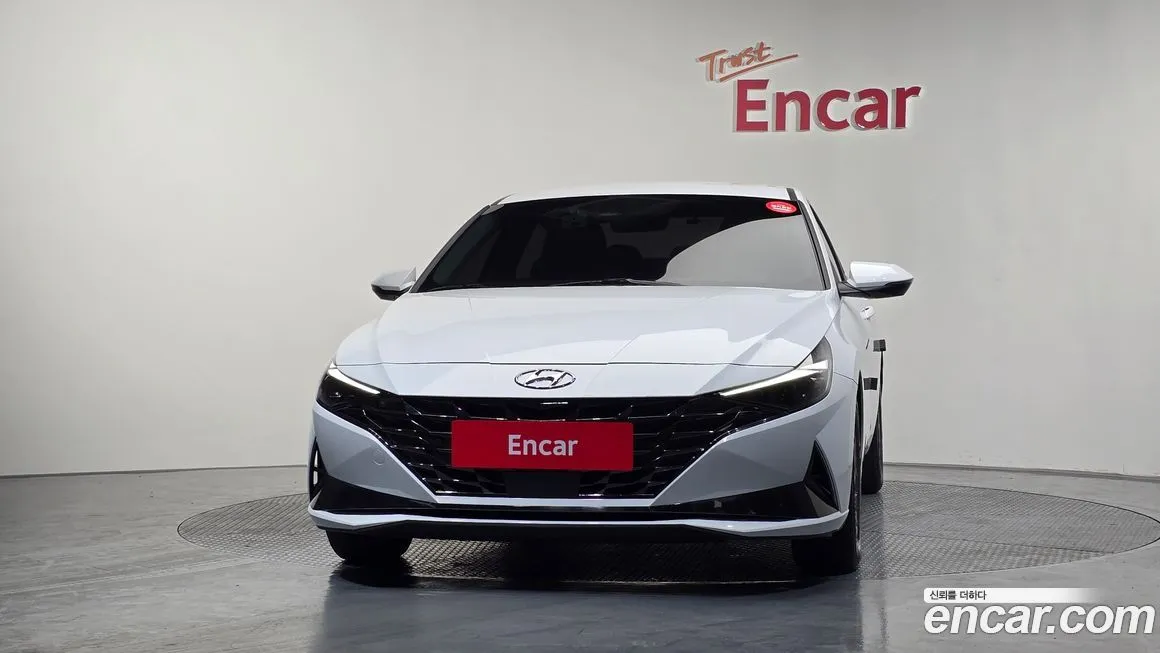 Hyundai AVANTE — фото 3