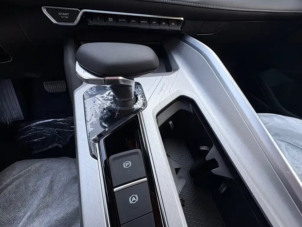 Geely Xingrui 2025 из CN, фото 8