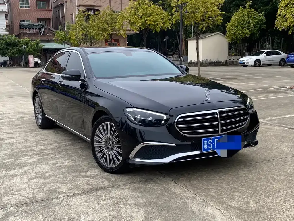 Mercedes-Benz E-Class 2023 из CN, фото 8