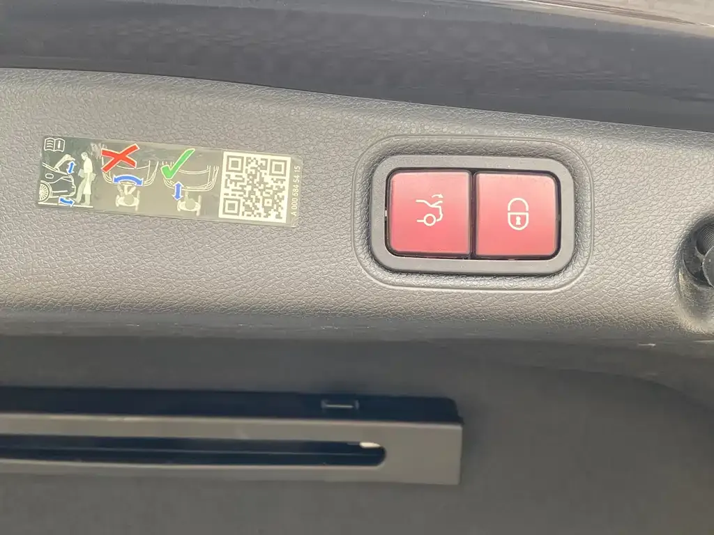 Mercedes-Benz E-Class 2023 из CN, фото 3