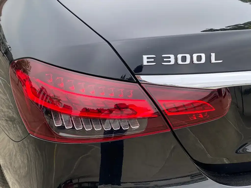 Mercedes-Benz E-Class 2023 из CN, фото 4