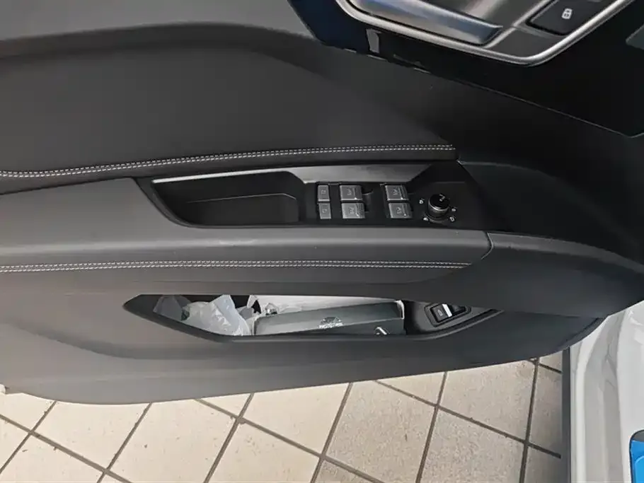 Audi Q4 e-tron 2024 из CN, фото 2