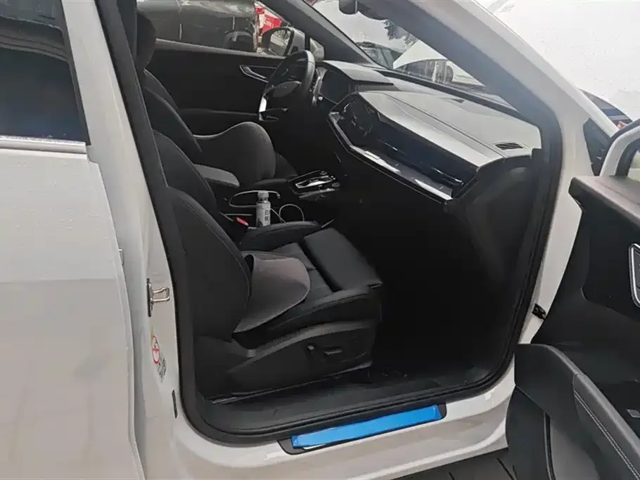 Audi Q4 e-tron 2024 из CN, фото 3