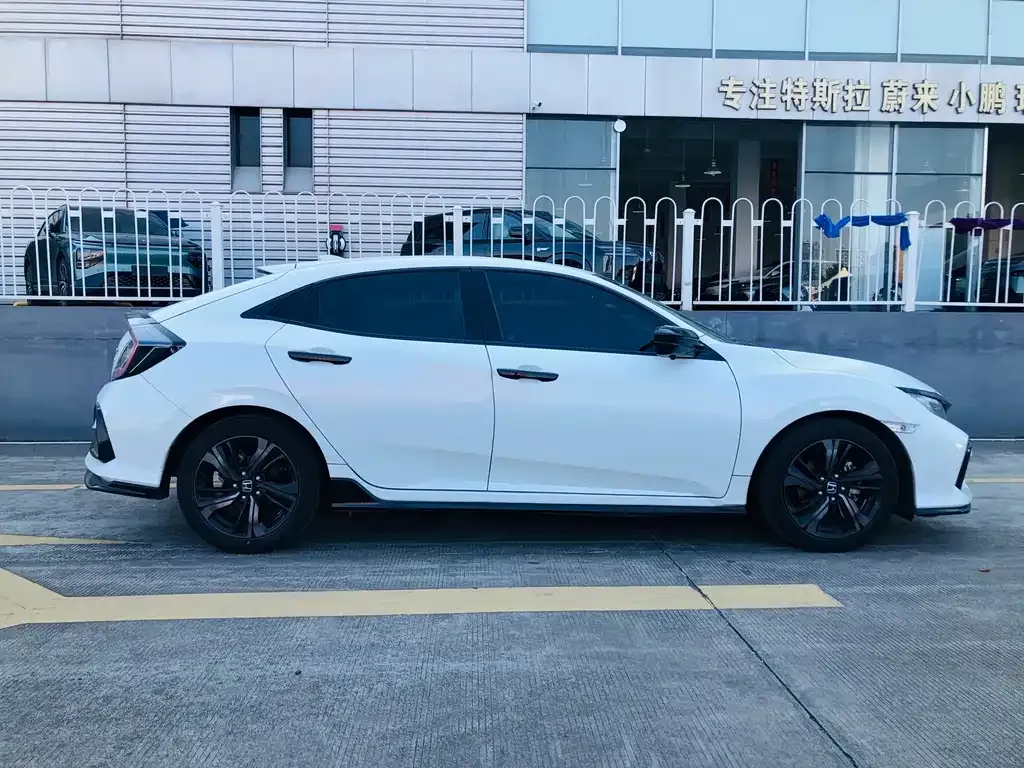 Honda Civic — фото 8
