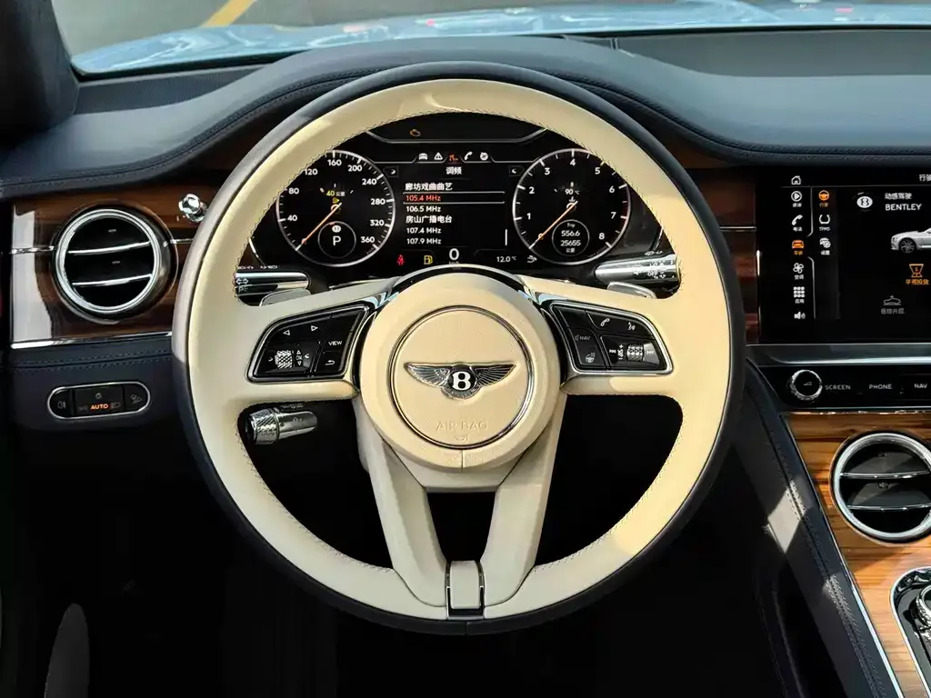 Bentley Continental 2022 из CN, фото 2