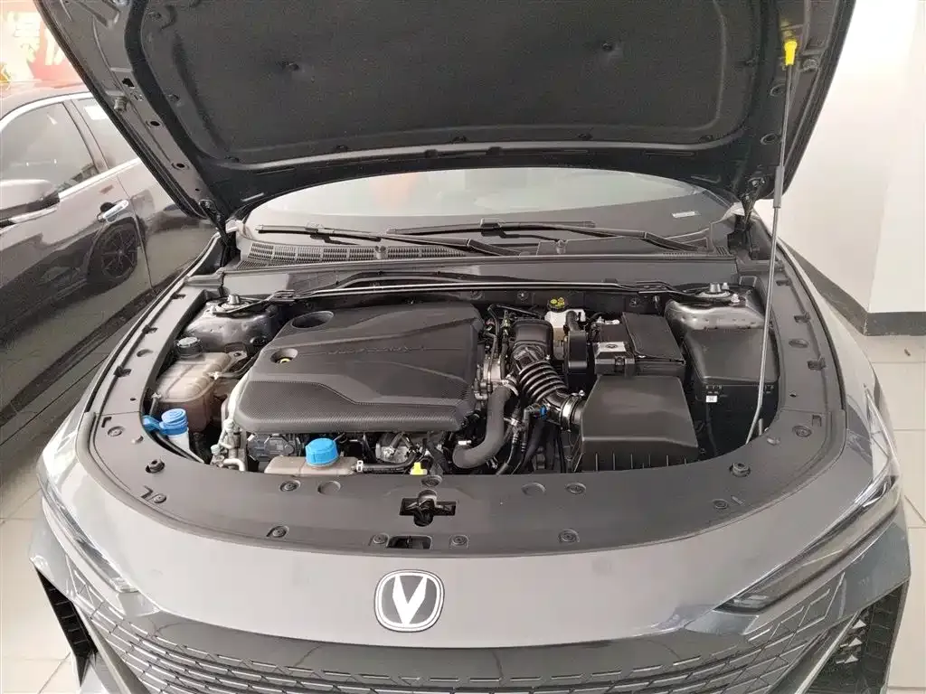 Changan UNI-V 2023 из CN, фото 10