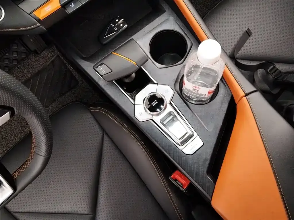 Changan UNI-V 2023 из CN, фото 6