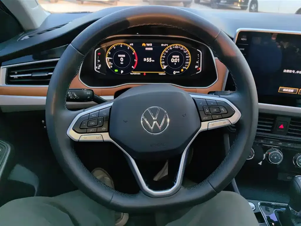 Volkswagen Bora 2024 из CN, фото 9