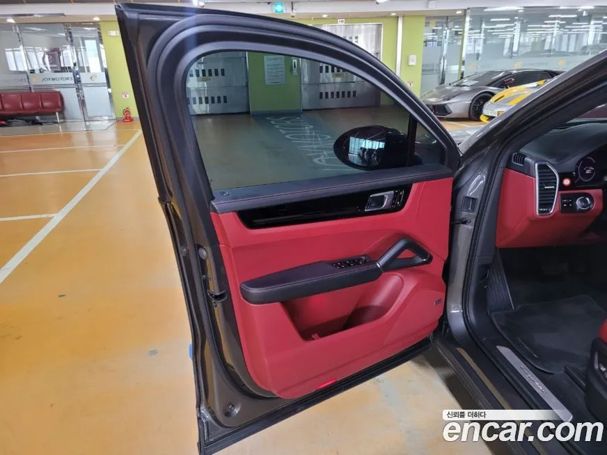 Porsche Cayenne 2021 из KR, фото 9