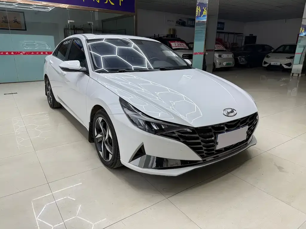 Hyundai Elantra 2022 из CN, фото 3