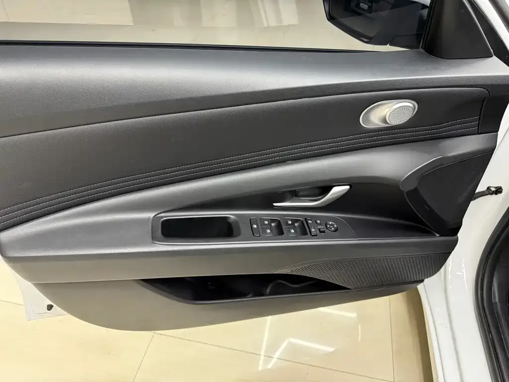 Hyundai Elantra 2022 из CN, фото 6