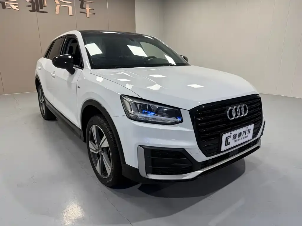 Audi Q2L 2021 из CN, фото 4