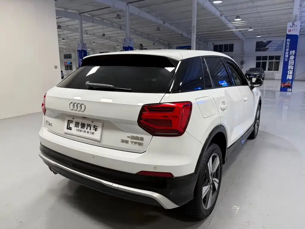Audi Q2L 2021 из CN, фото 6
