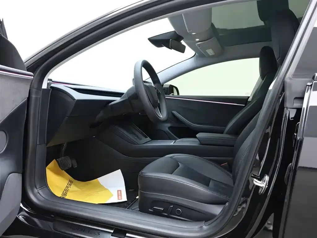 Tesla Model 3 2024 из CN, фото 5