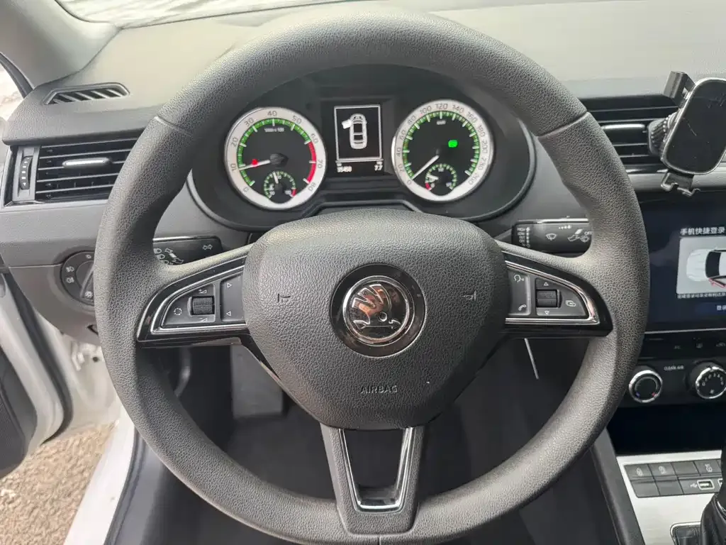 Skoda Octavia 2022 из CN, фото 10