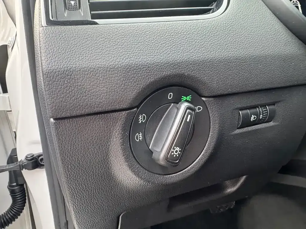 Skoda Octavia 2022 из CN, фото 9