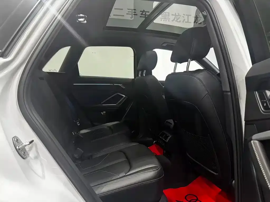Audi Q3 2024 из CN, фото 6
