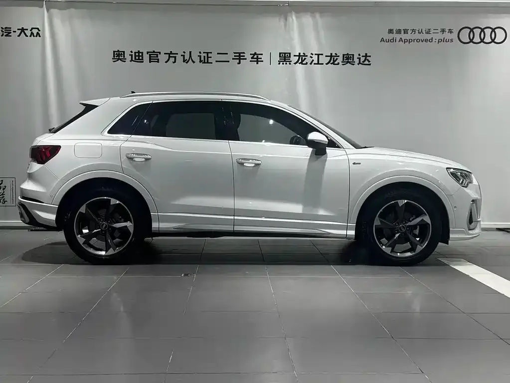 Audi Q3 2024 из CN, фото 4