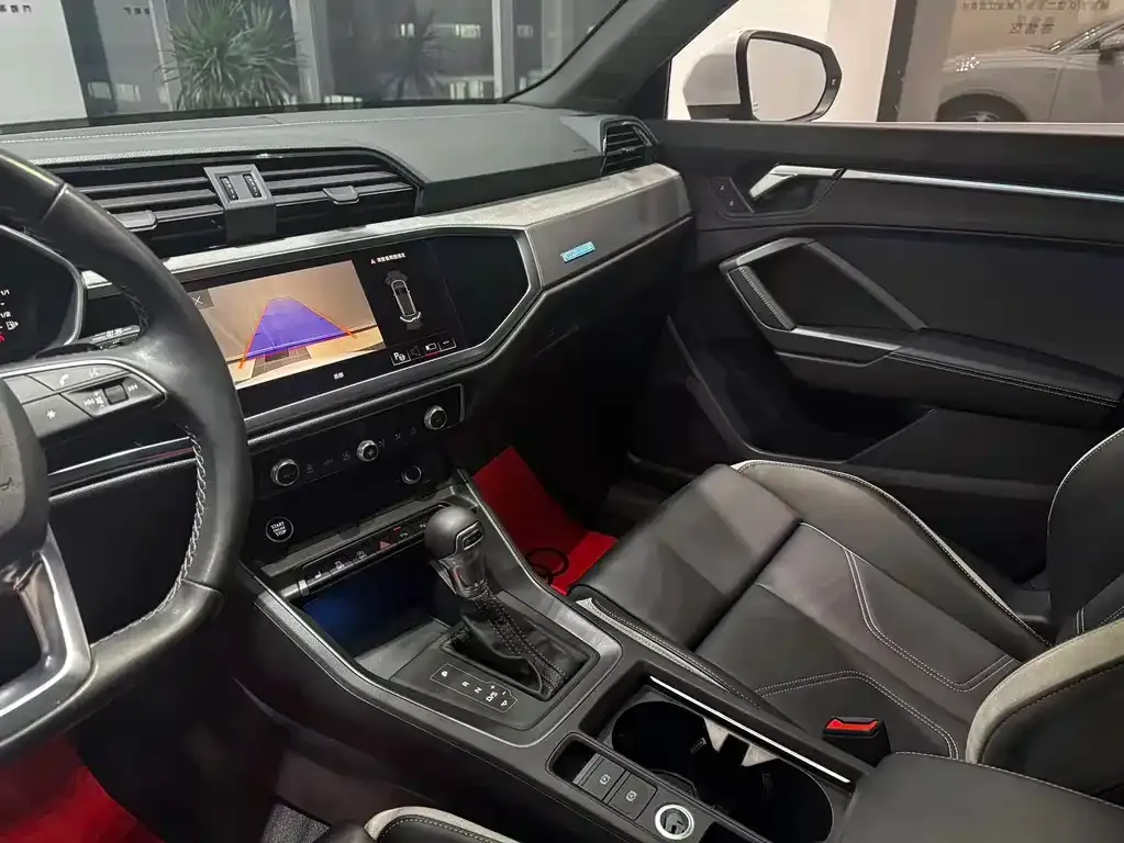 Audi Q3 2024 из CN, фото 8