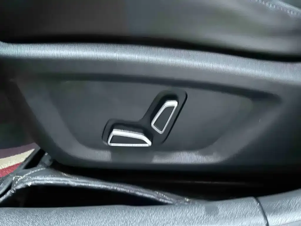 Changan UNI-V 2022 из CN, фото 4