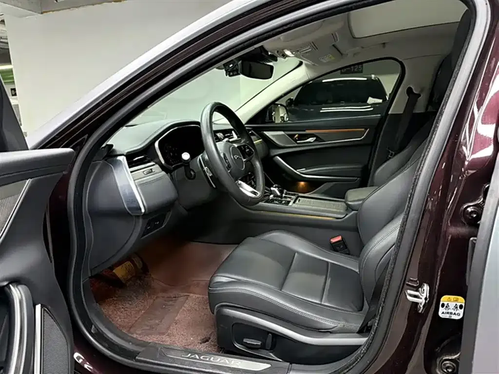 Jaguar XFL 2021 из CN, фото 9