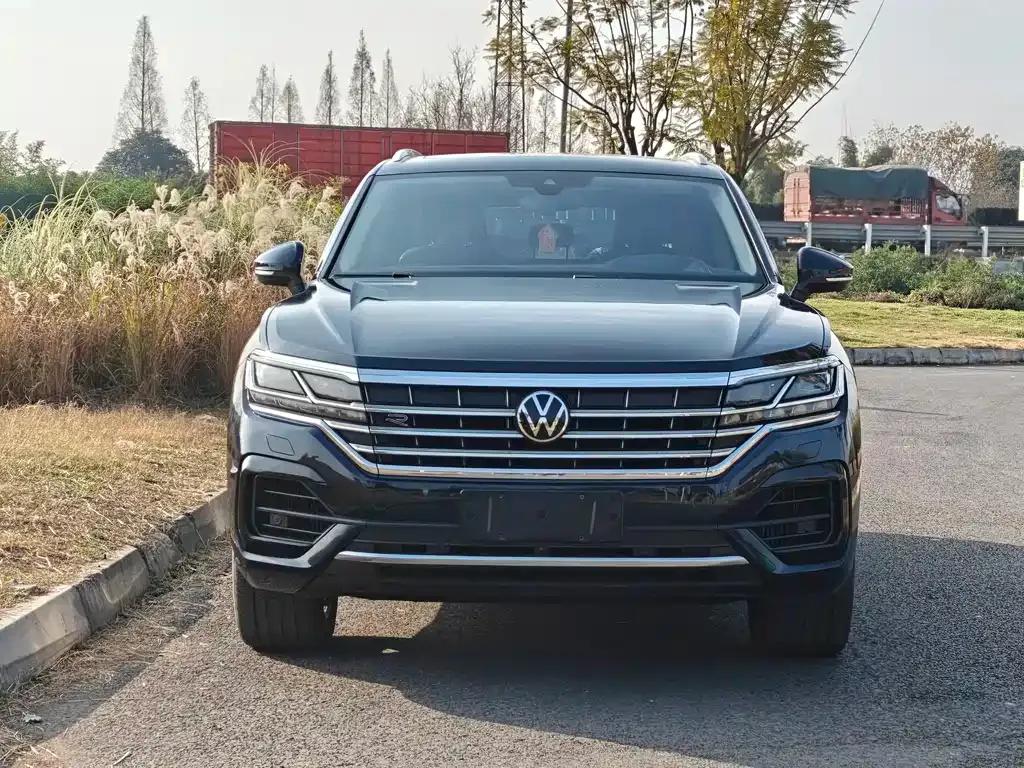 Volkswagen Touareg 2023 из CN, фото 8