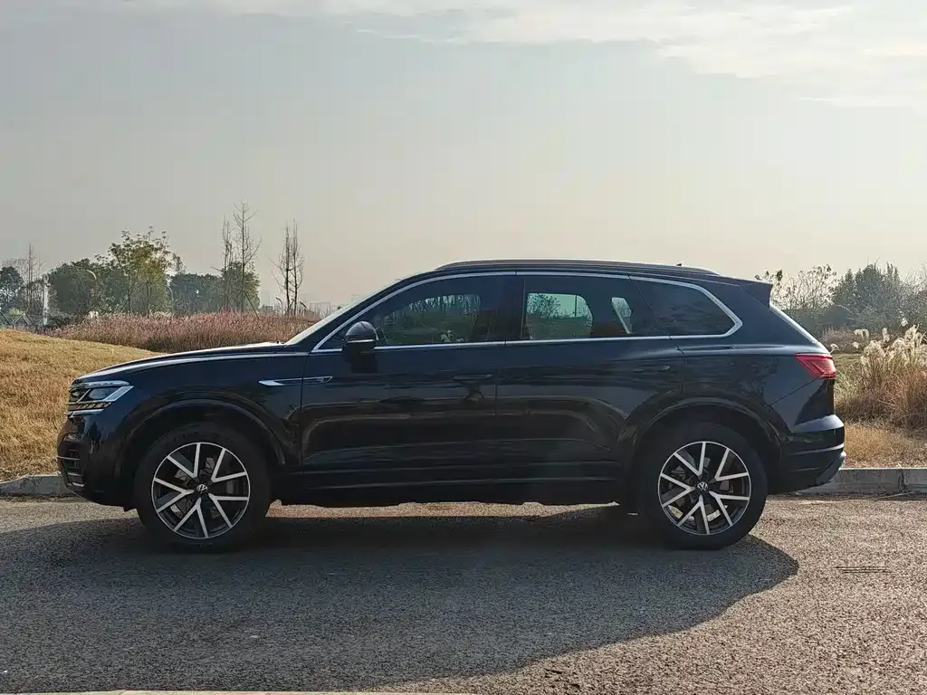 Volkswagen Touareg 2023 из CN, фото 6