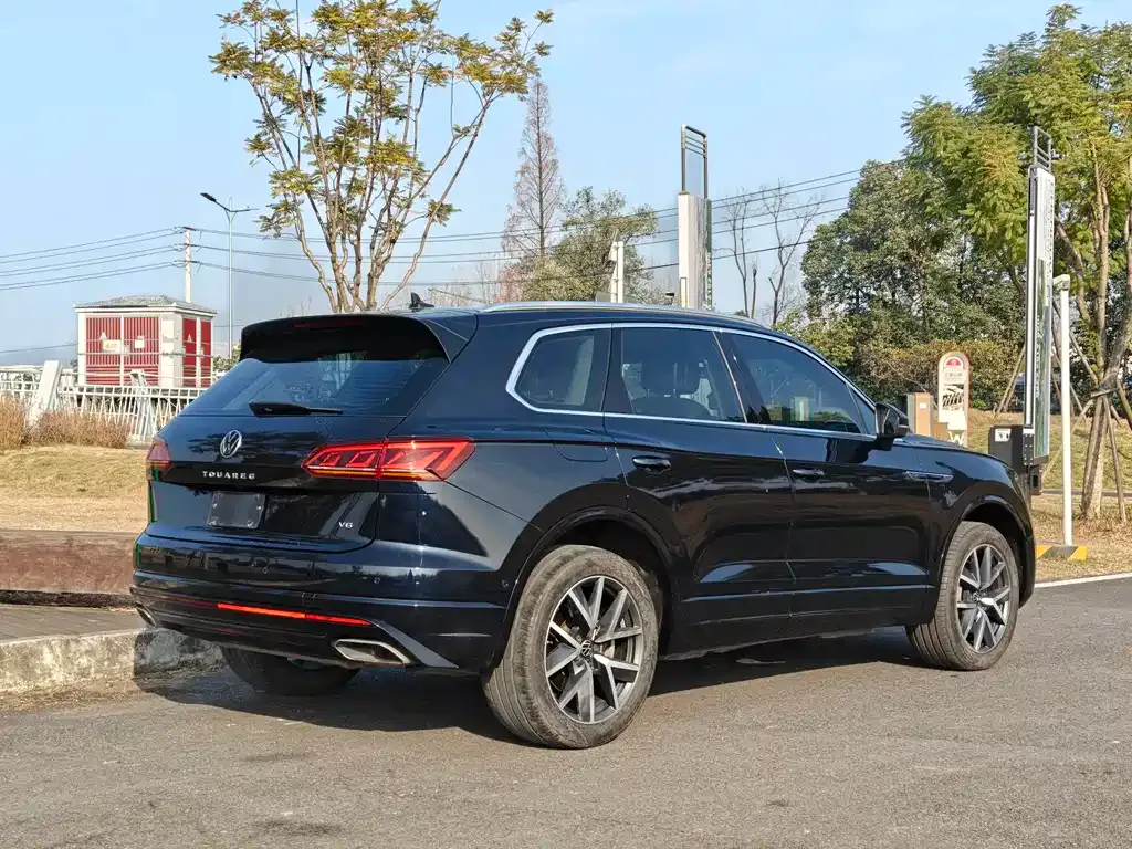 Volkswagen Touareg 2023 из CN, фото 7