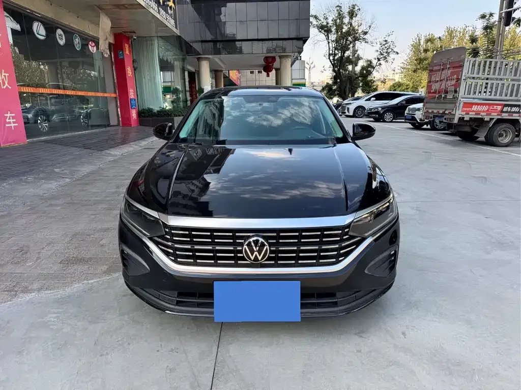 Volkswagen Passat 2021 из CN, фото 3