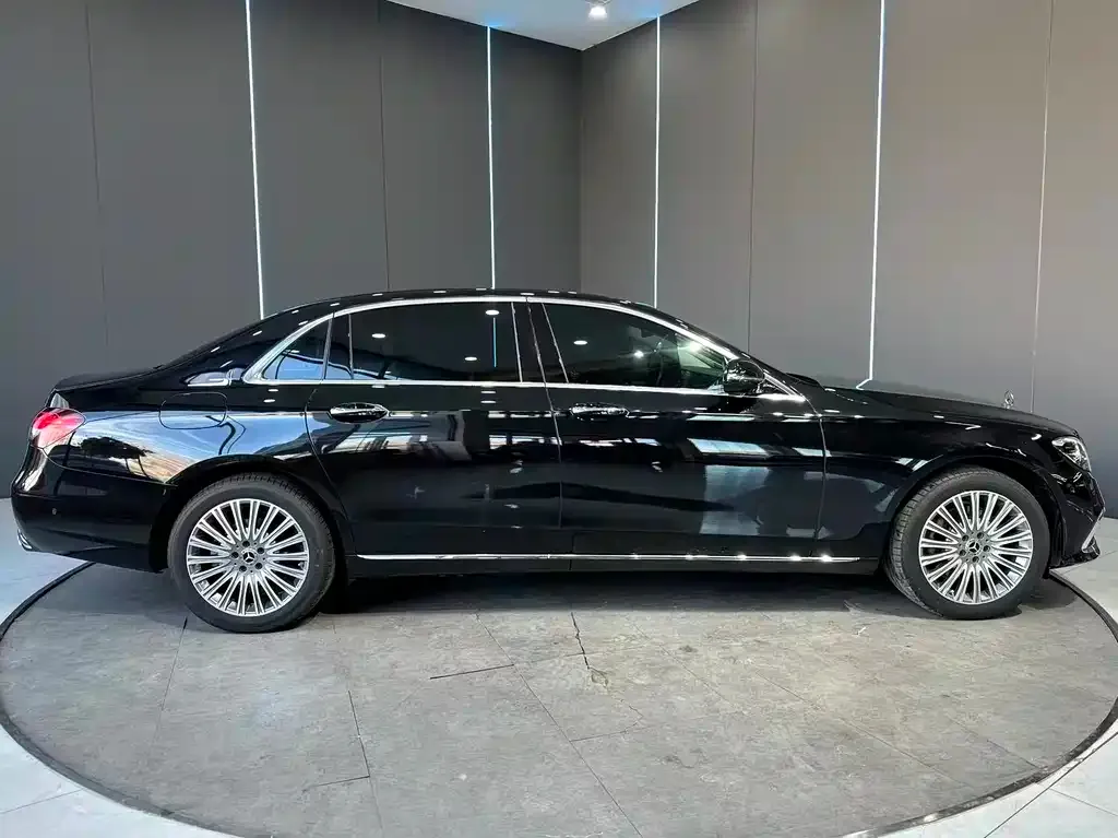 Mercedes-Benz E-Class 2023 из CN, фото 6