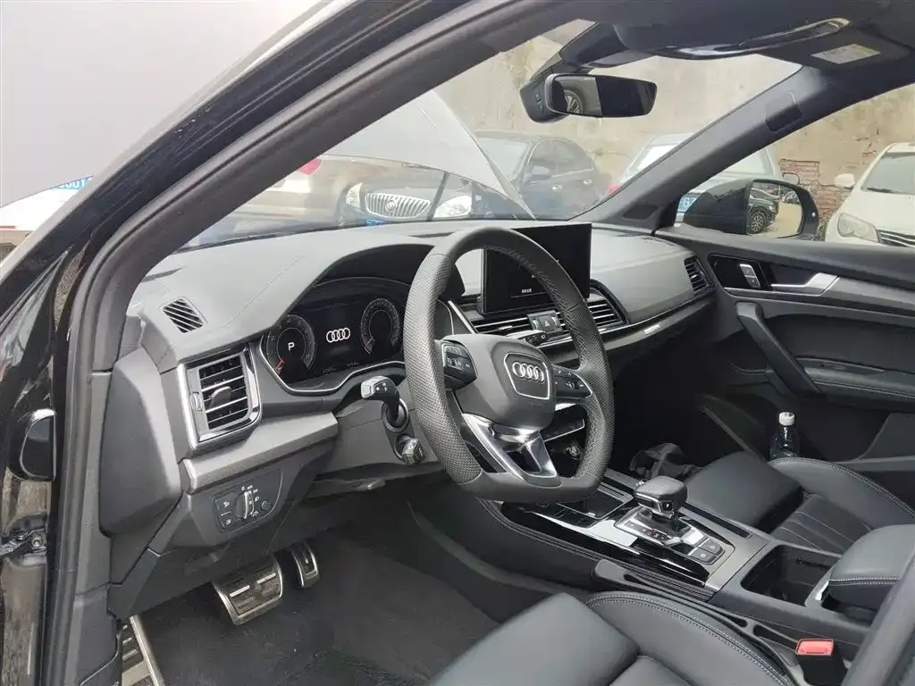 Audi Q5L 2024 из CN, фото 5