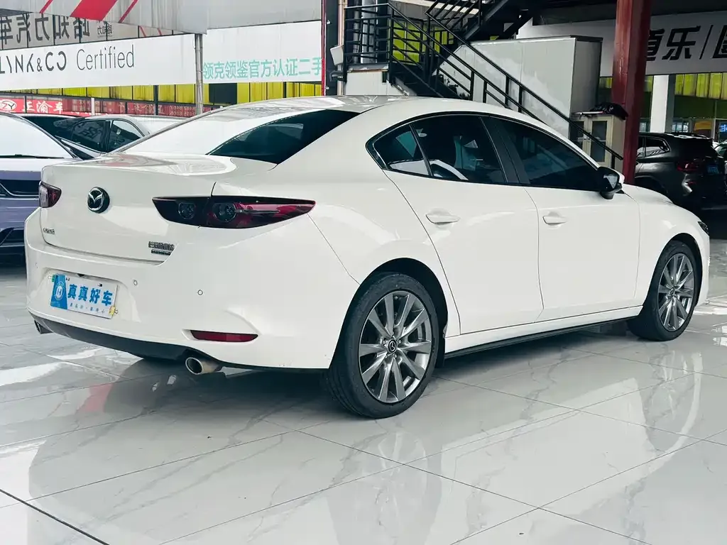 Mazda 3 Axela 2023 из CN, фото 3