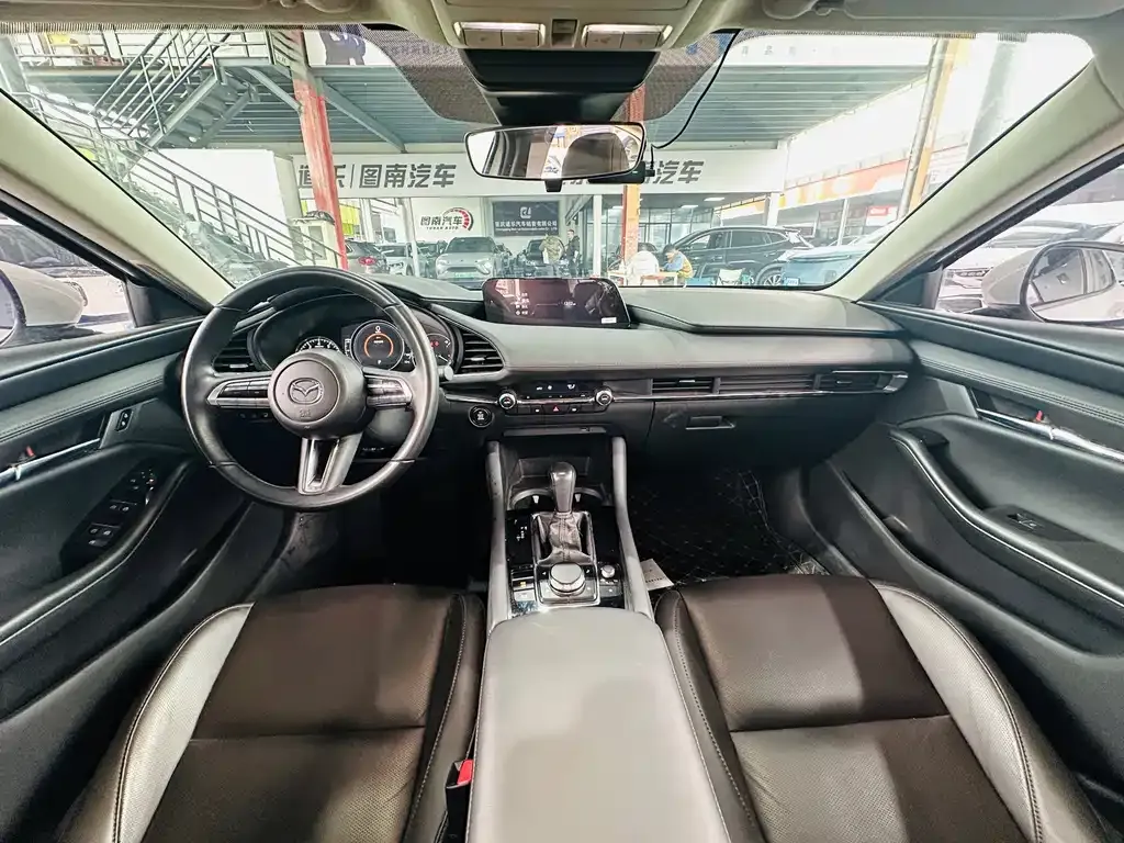 Mazda 3 Axela 2023 из CN, фото 7