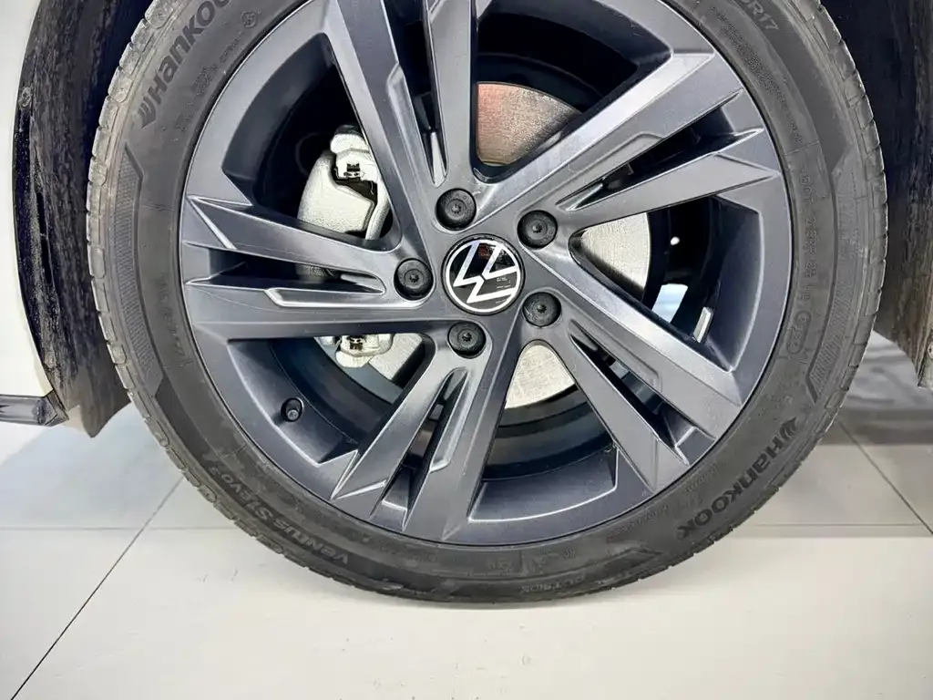 Volkswagen Golf 2022 из CN, фото 10
