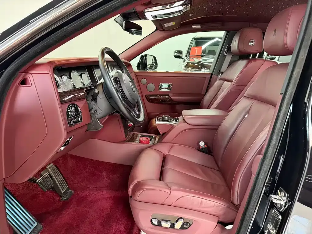 Rolls-Royce Phantom 2022 из CN, фото 6